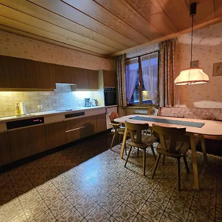 Traditional At Tivoli Apartment