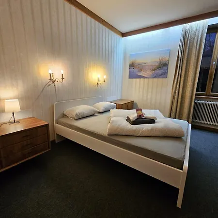 Traditional At Tivoli Apartment Innsbruck